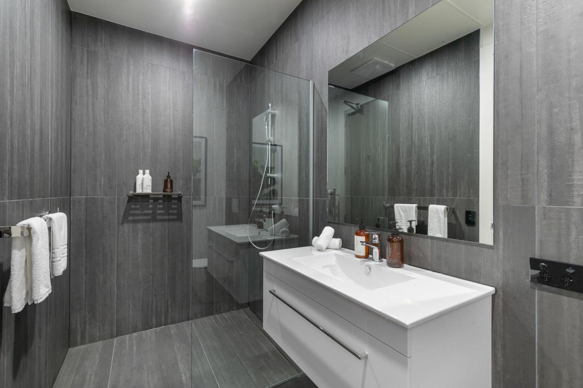 קווינסטאון 12Th Avenue Suites מראה חיצוני תמונה